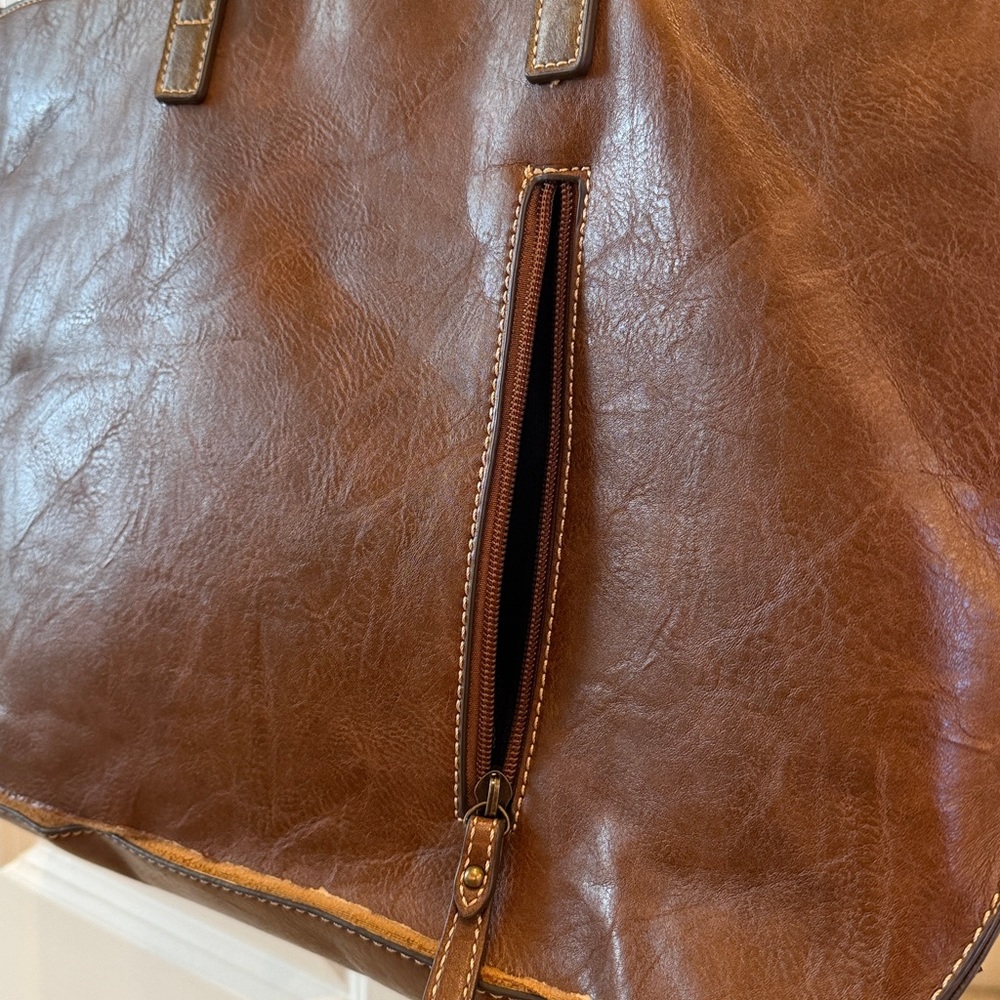 Tony Lama cowhide purse - Picture 3 of 8